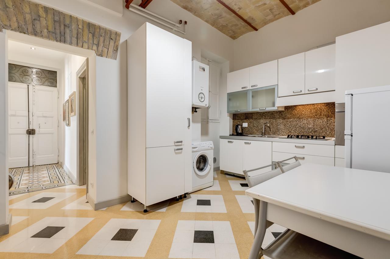 Monti Colosseum Apartment Roma Exterior foto
